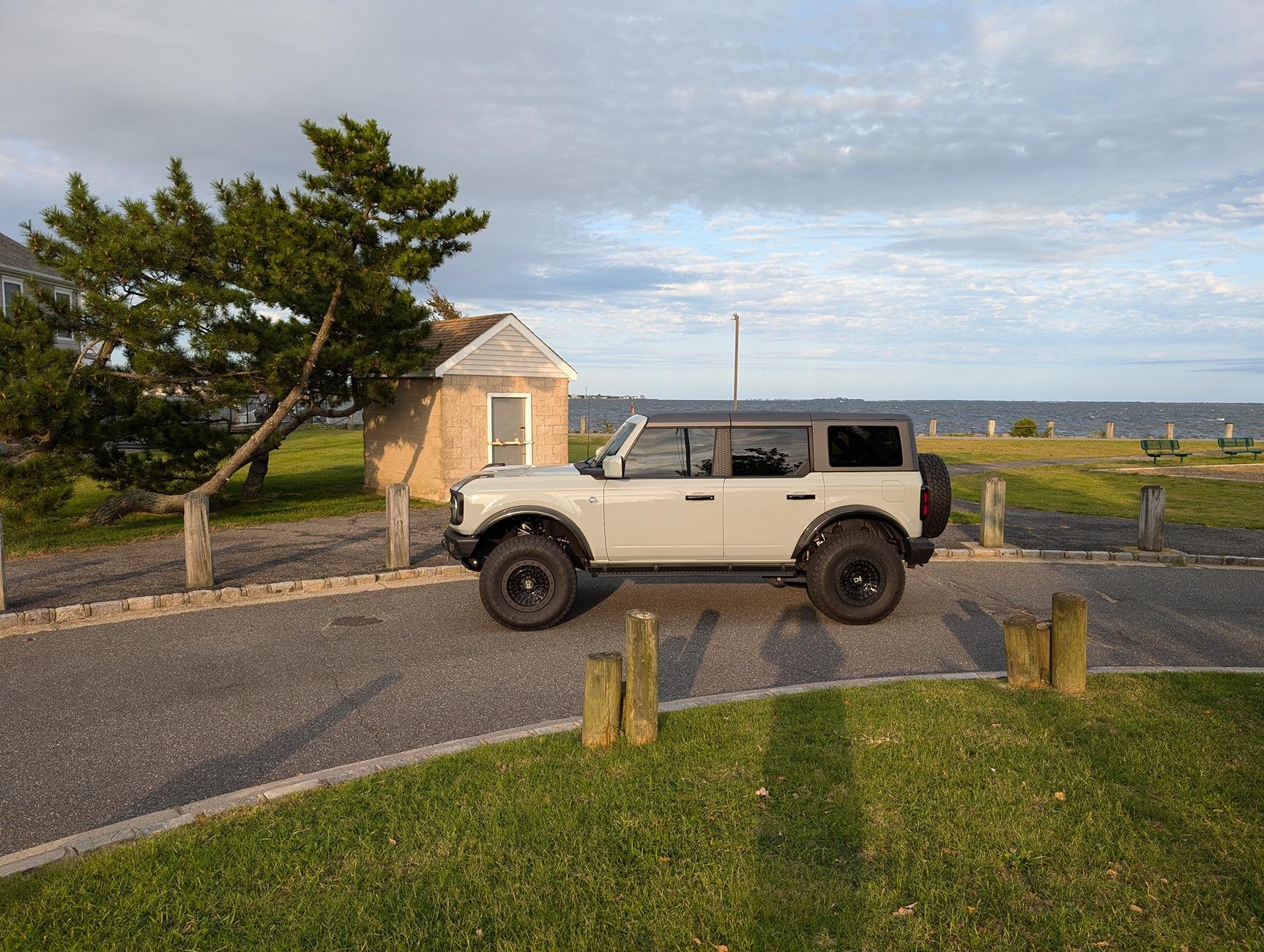 Ford Bronco What did you do TO / WITH your Bronco today? 👨🏻‍🔧🧰🚿🛠 PXL_20240830_221449286