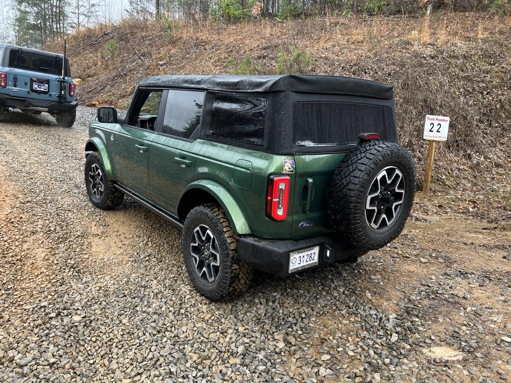 Ford Bronco How 'bout another tire question... 149FA592-E48F-4B8E-AF4E-166D935CEEBA_1_105_c