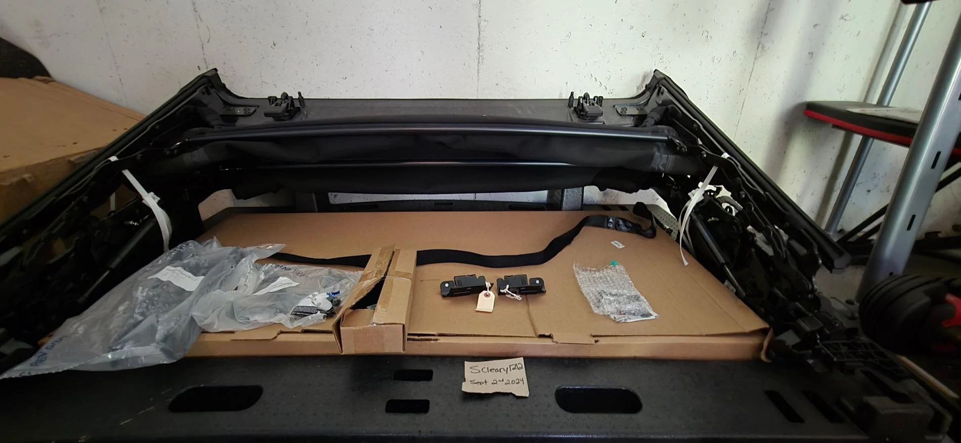 Ford Bronco '23 Soft Top **ALL HARDWARE INCLUDED** 20240902_162954