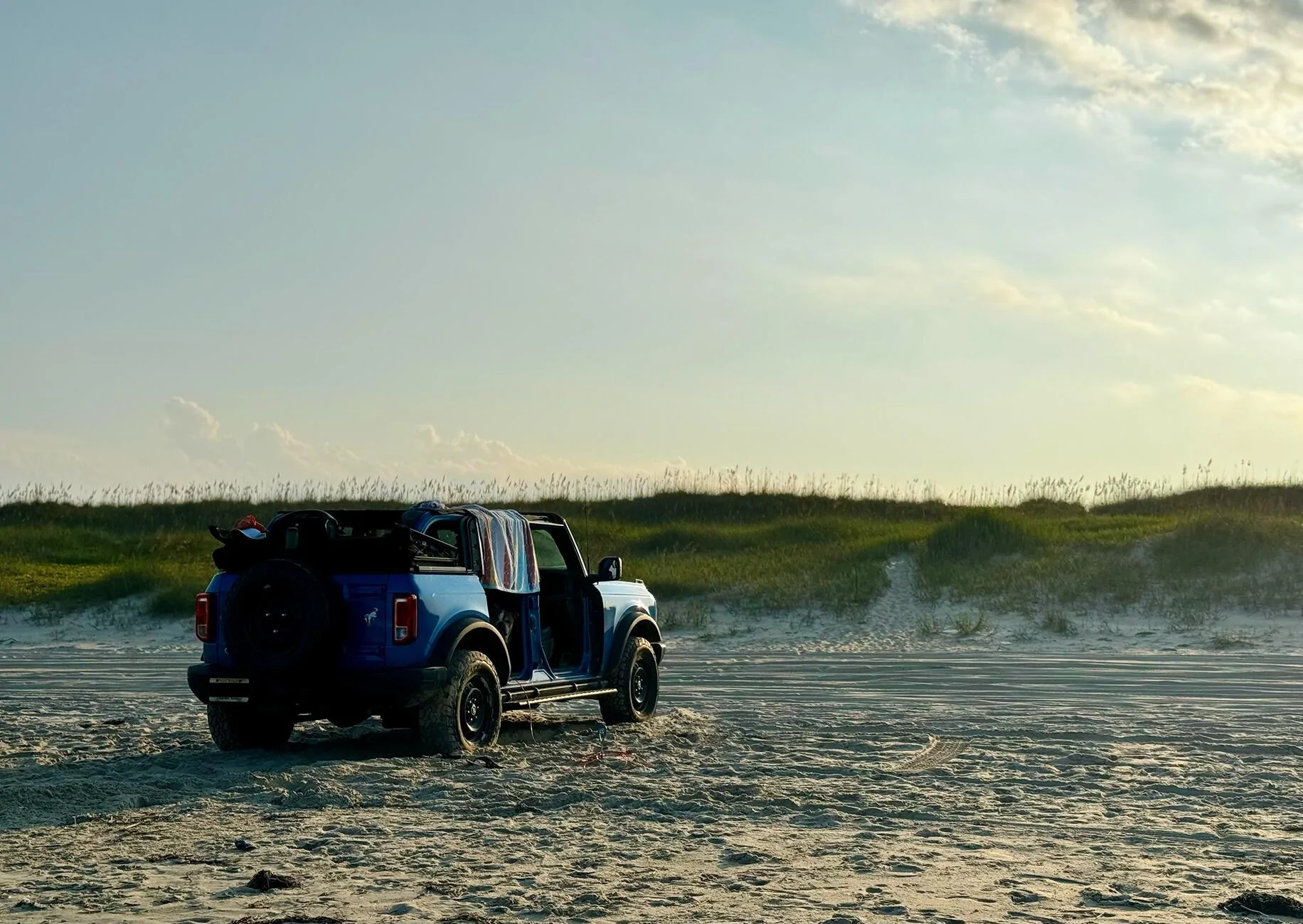 Ford Bronco COMBO REVIEW - Carova OBX Sand Vaca / Mockins XL Cargo Tray / Draw-Tite Hitch 1725501949979-1j