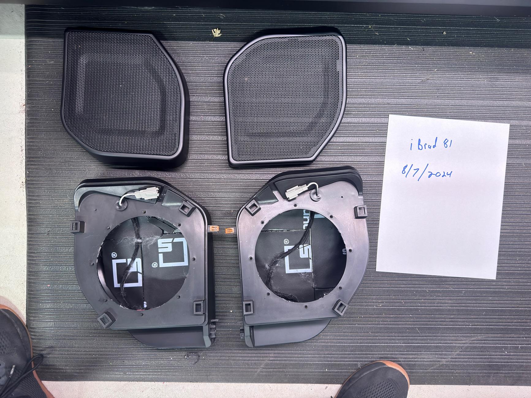 Ford Bronco Metra speaker pods IMG_6706