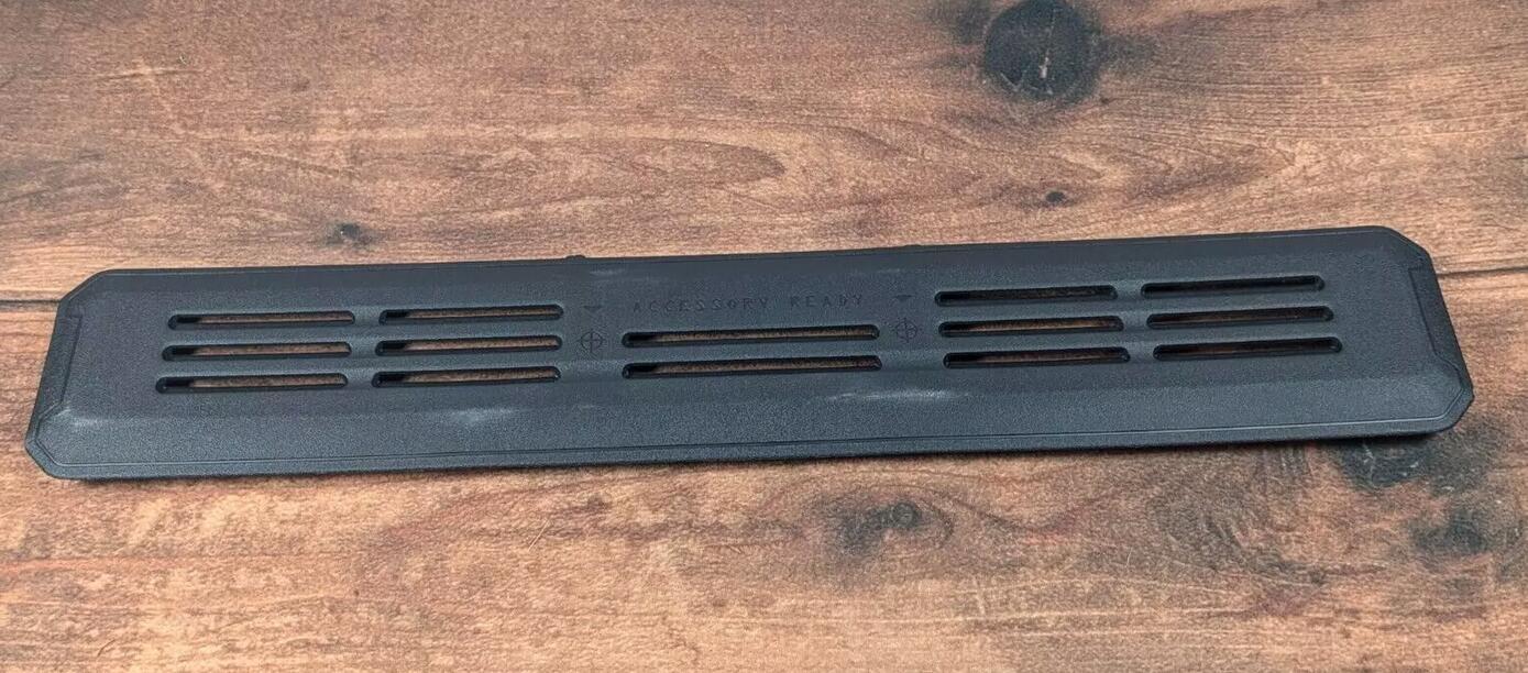 Ford Bronco WTB: Rear tailgate cover plastic Screen Shot 2024-09-08 at 5.40.59 AM