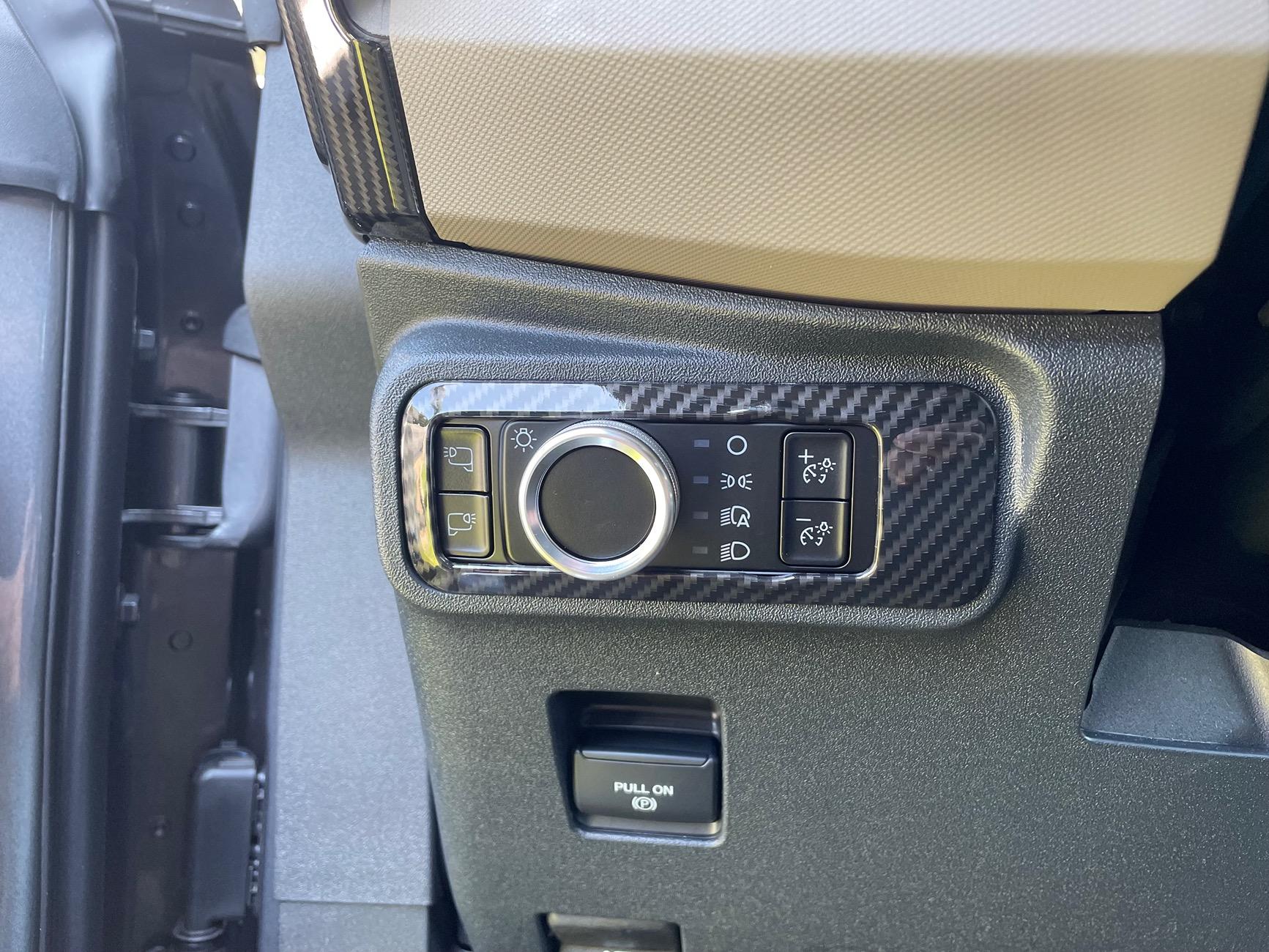 Ford Bronco Carbon Fiber Trim Photos IMG_1947