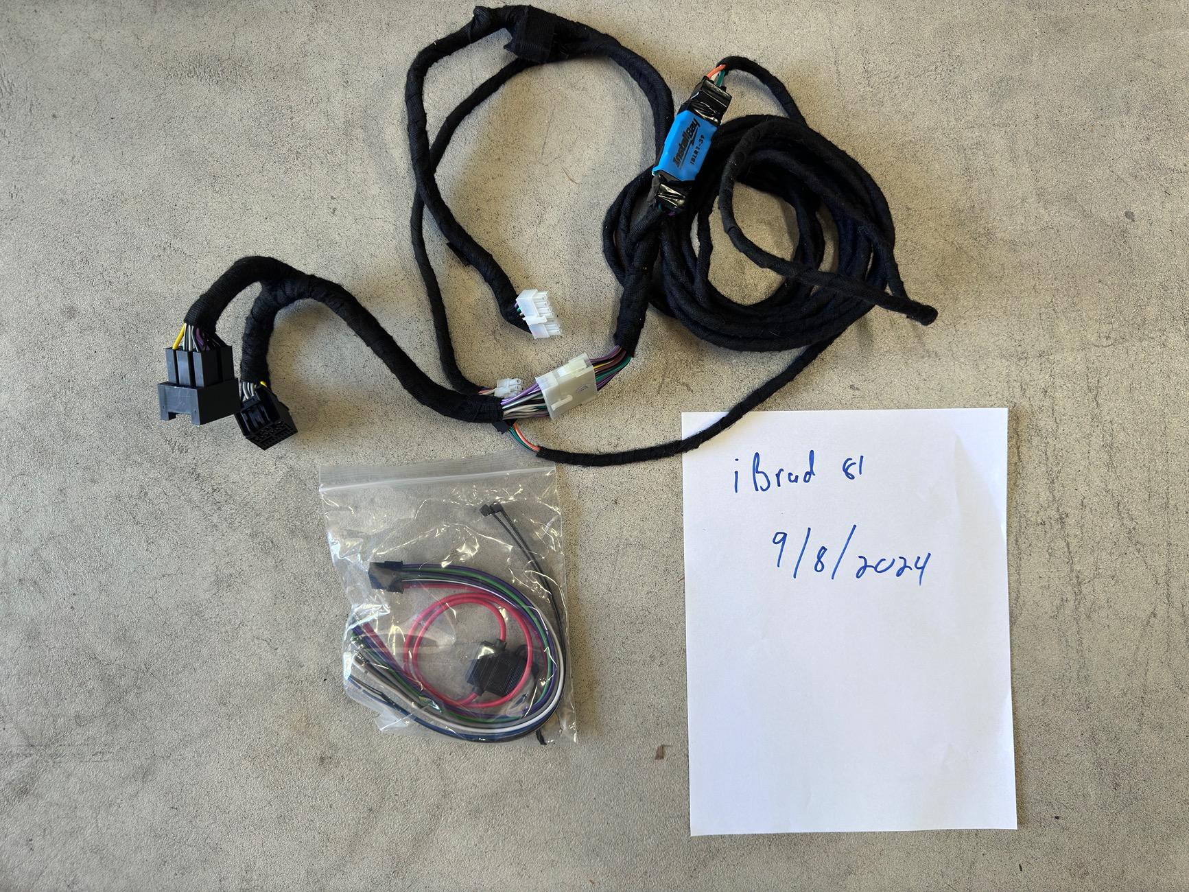 Ford Bronco Plug N Play harness 11-4 for kicker amps IMG_6728