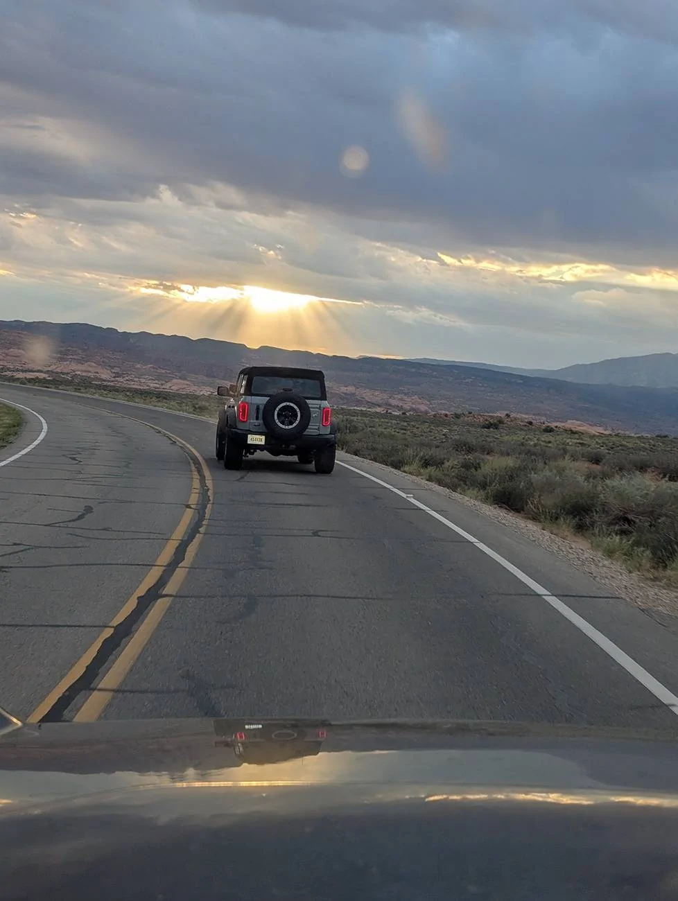 Ford Bronco Colorado + Utah Road Trip (pictures + report) Arches Road