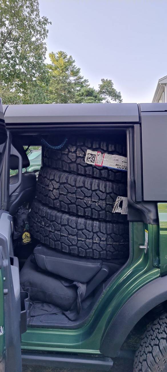 Ford Bronco Will five 35" fit in the back? IMG20240911180910