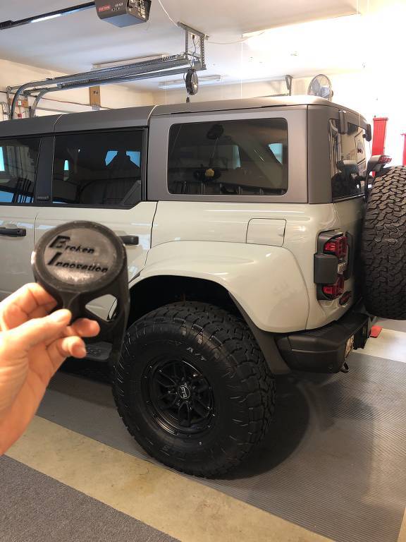 Ford Bronco Perfect Rear Seat Cupholder...... m0RL3U