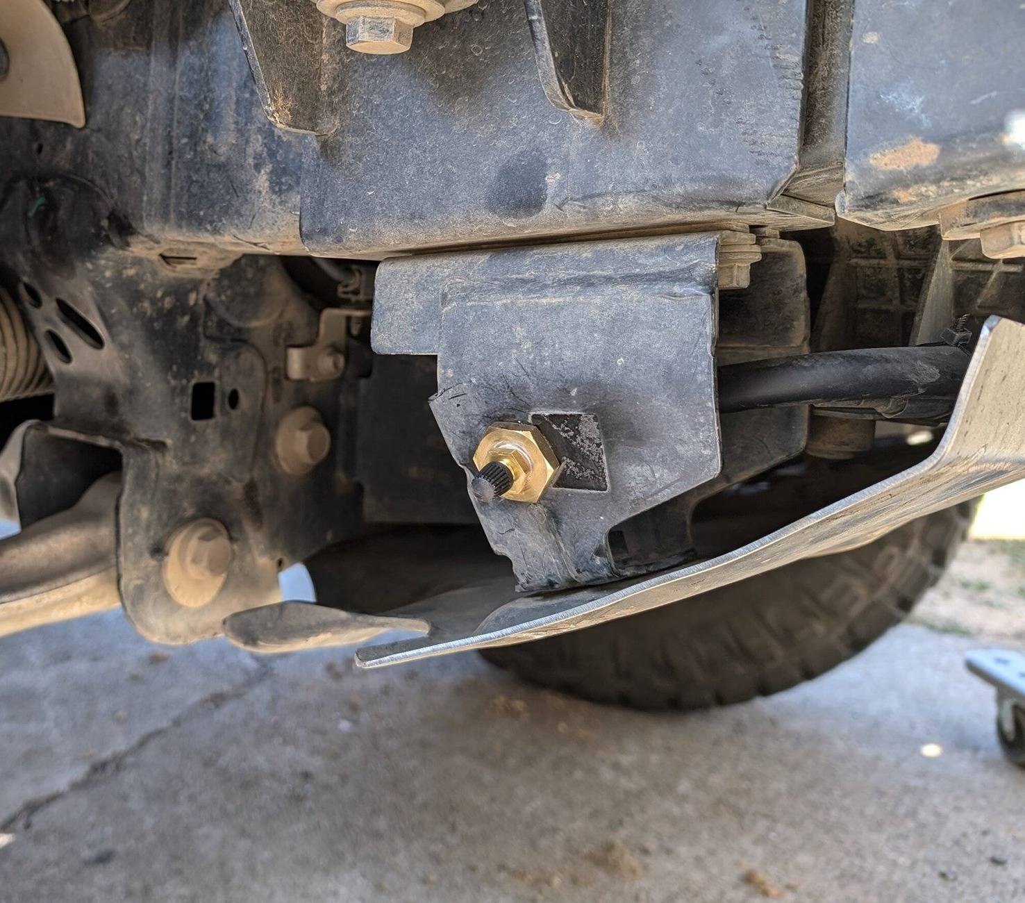 Ford Bronco 4 way hoses are old news... built a permanent on-board air hose PXL_20240913_201519005