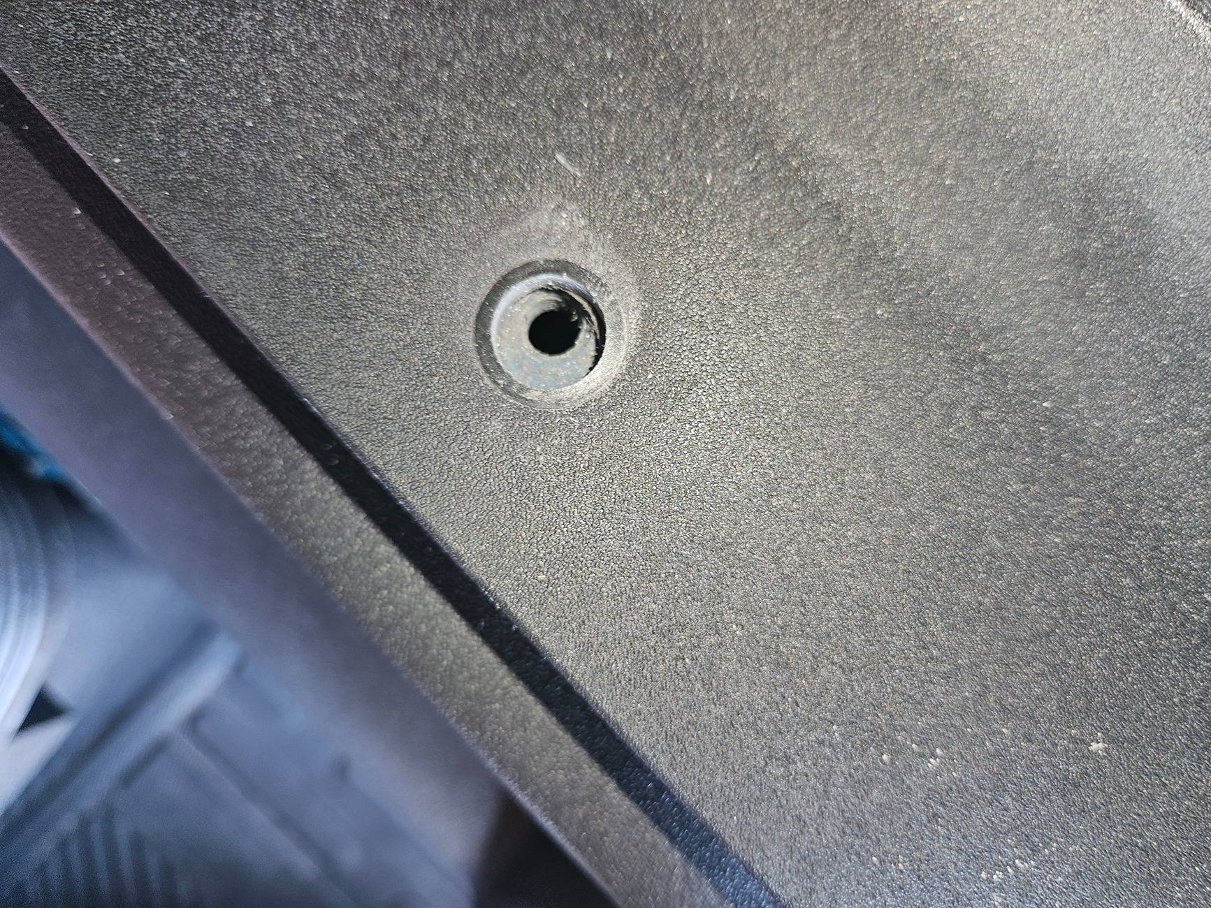Ford Bronco Hard Top Screw Holes Not Aligned 1000014140