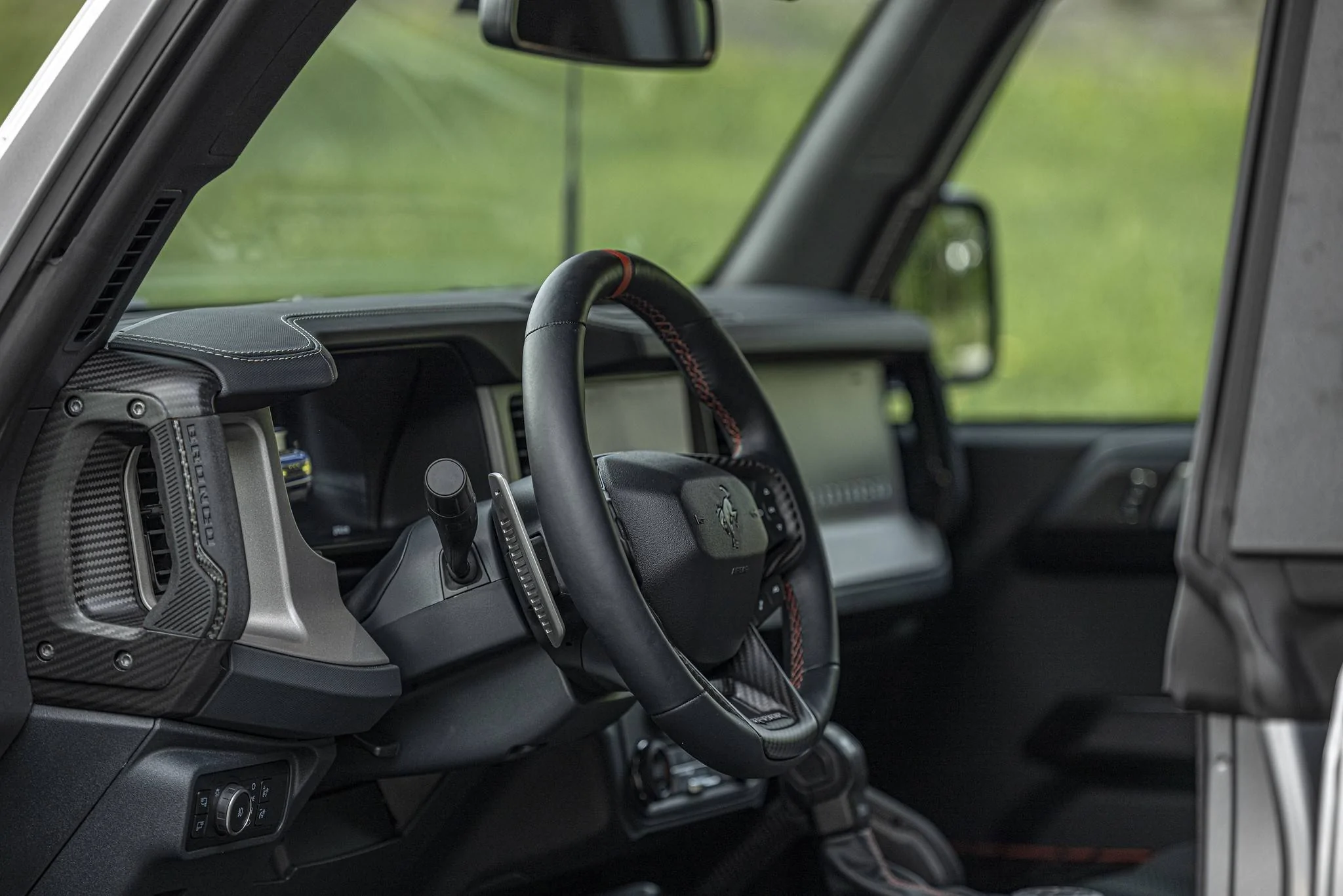 Ford Bronco 2024 Wildtrak interior handle swap (from standard blue color) - pics 5P1A9933%20copy-X4