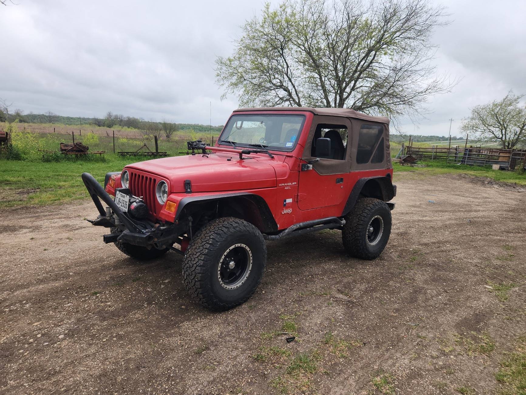 Ford Bronco Did you own a Jeep before Bronco? Attachment