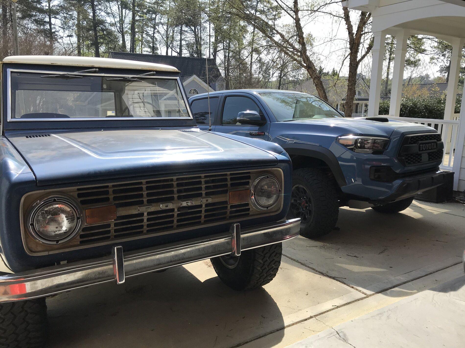 Ford Bronco Area 51 paint issue!! IMG_3710