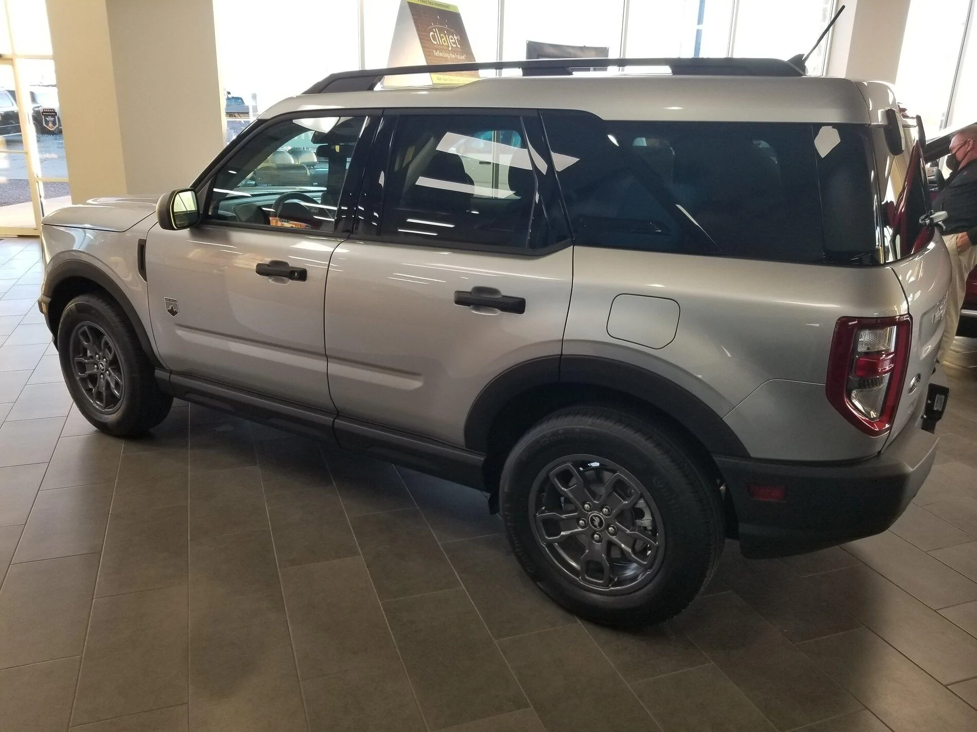 Ford Bronco Carbonized Gray vs Shadow Black 20201204_161815