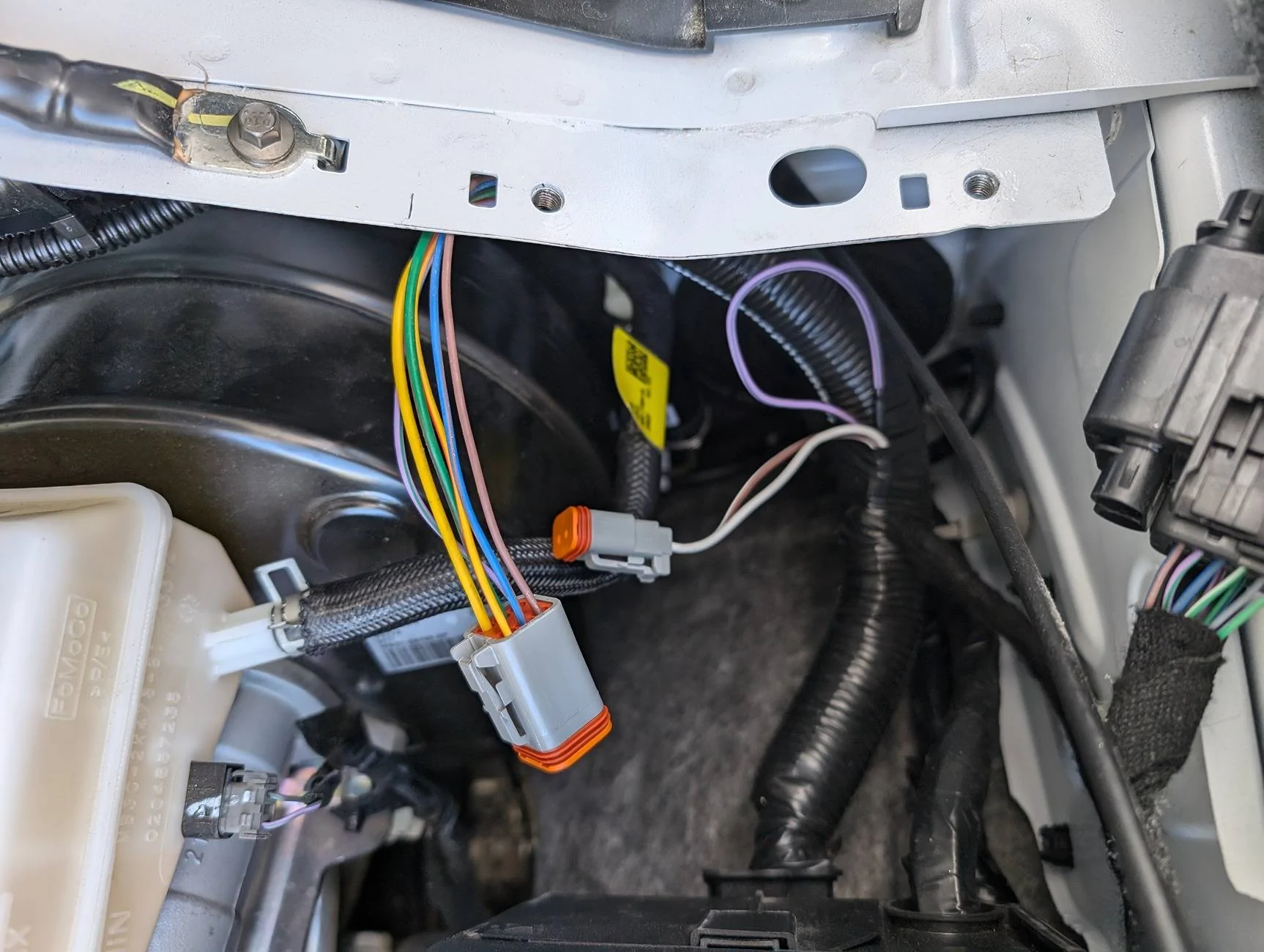 Ford Bronco Sydney, the Oxford White 2024 2dr Badlands 7MT PXL_20240908_154743536