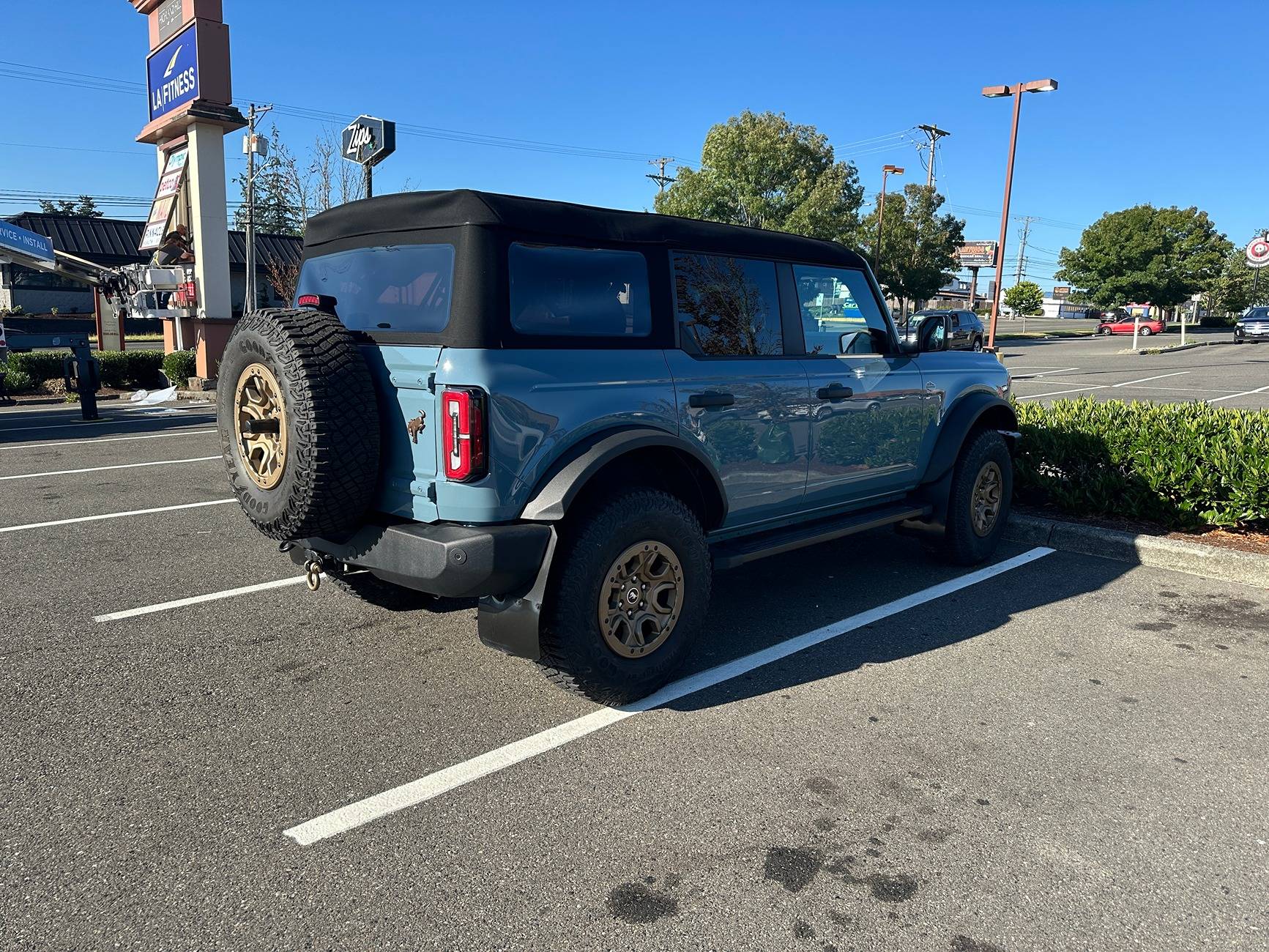 Ford Bronco OEM Sasquatch Wheels Painted Bronze IMG_2529.JPG