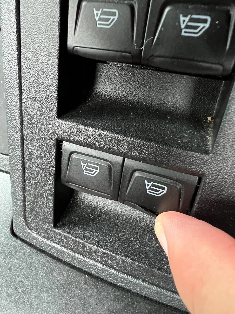 Ford Bronco Window Control Switch Peeling IMG_7734