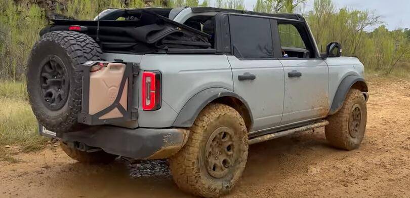 Ford Bronco Jerry can mounts on tailgate ideas? 1727388272346-
