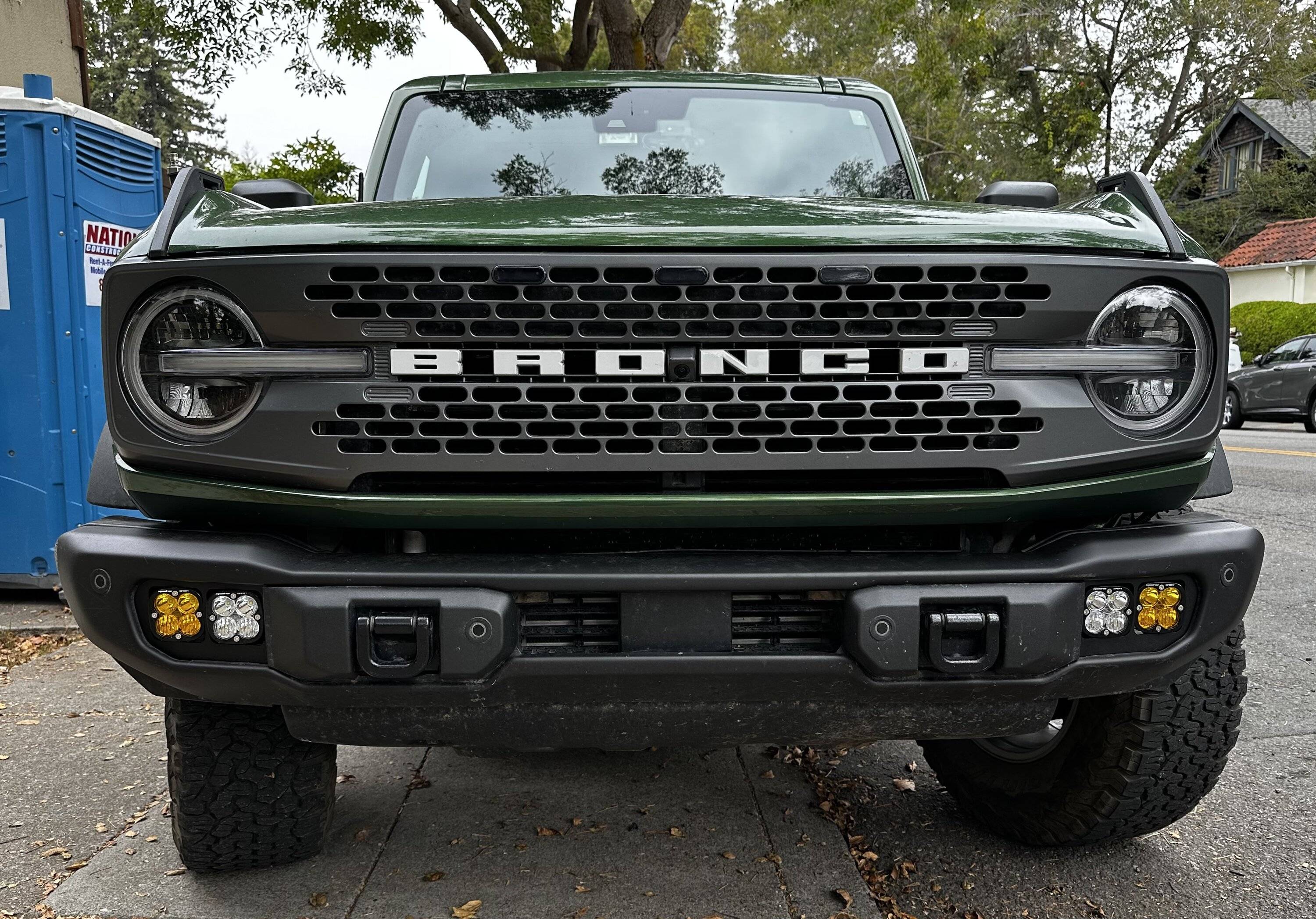 Ford Bronco SPV Capable Front Bumper Lights (Baja Designs) & wiring harness install IMG_5759