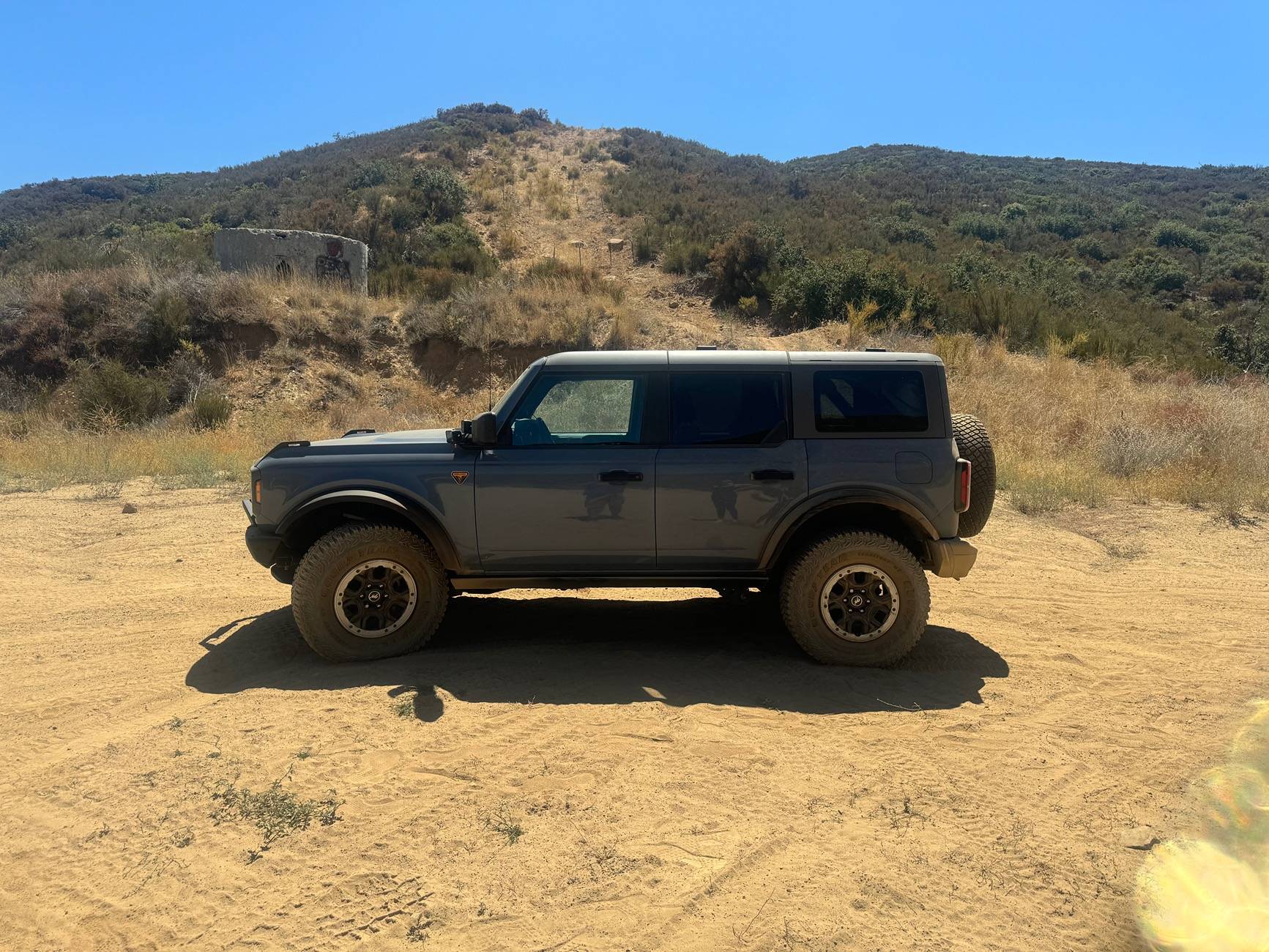 Ford Bronco Hey CA Folks IMG_1848