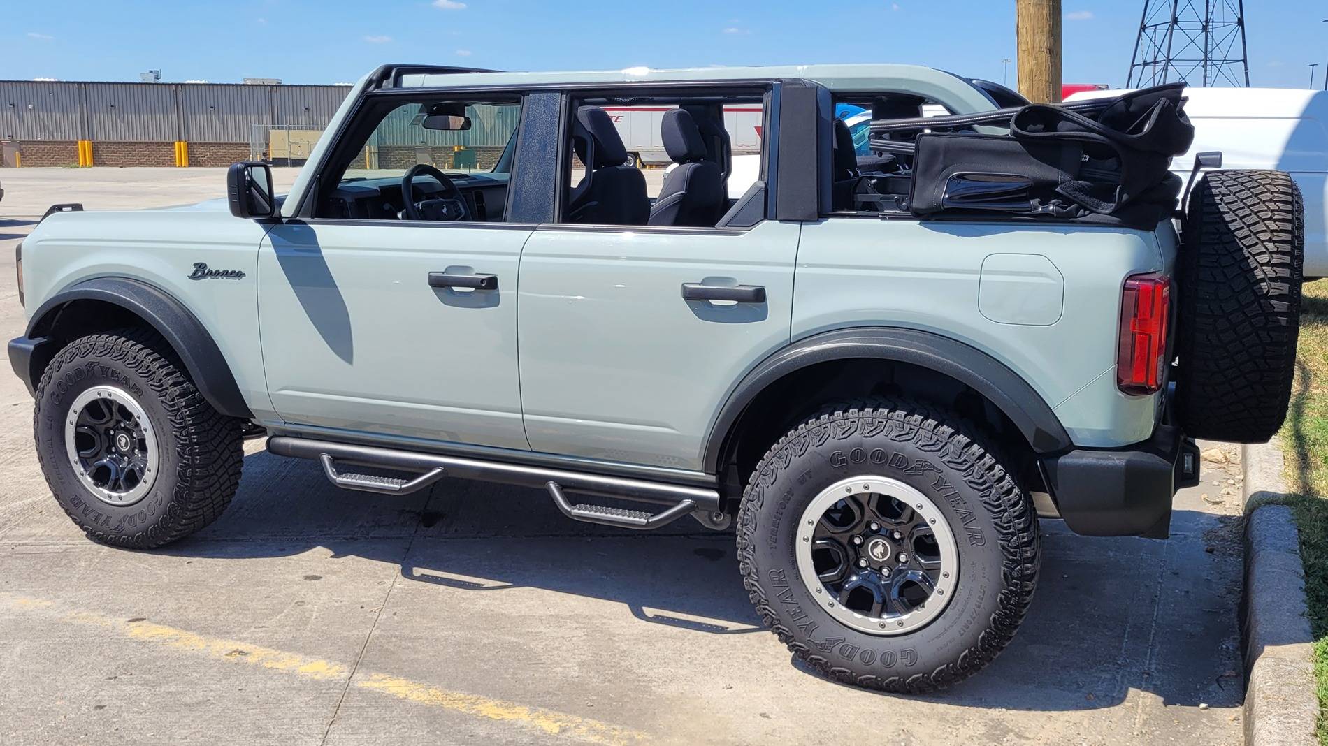 Ford Bronco myTop Electric Automatic Retracting Top made for the Bronco! 20240927_124147