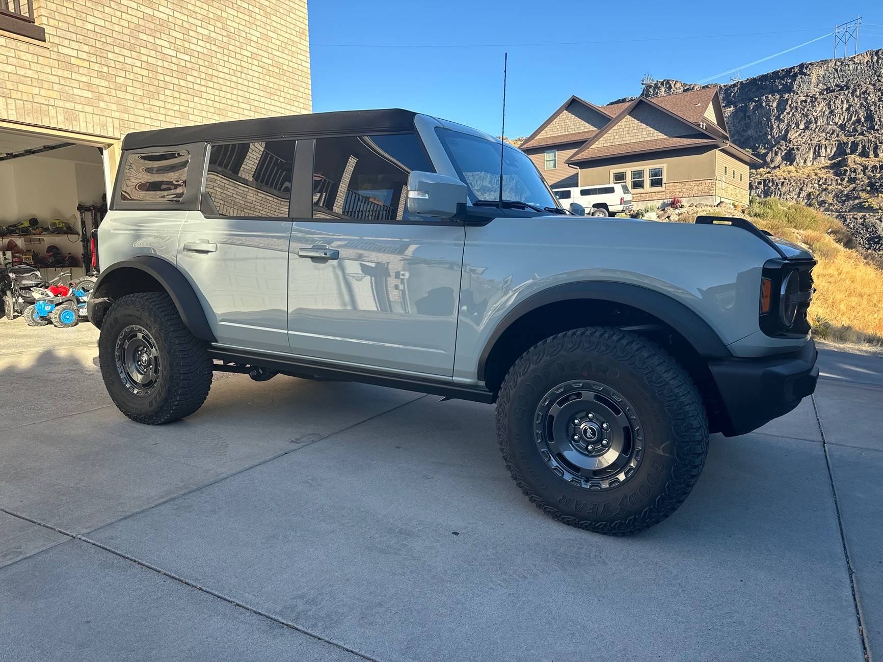 Ford Bronco IAG Rock Rails OEM Style installed IMG_4340
