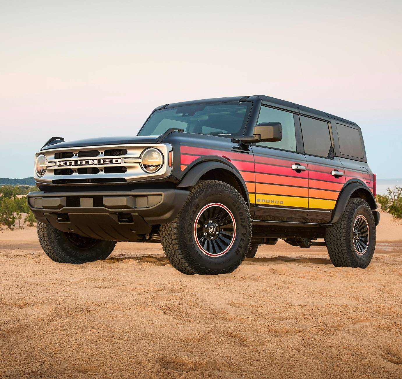 Ford Bronco Free Wheeling Package Debuts for 2025 Bronco 2025 Ford Bronco Free Wheeling_02 copy