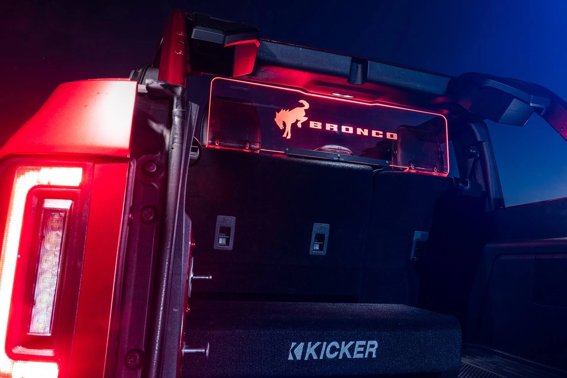 Ford Bronco WindRestrictor Illuminated Rear Wind Deflector BRONCO-3