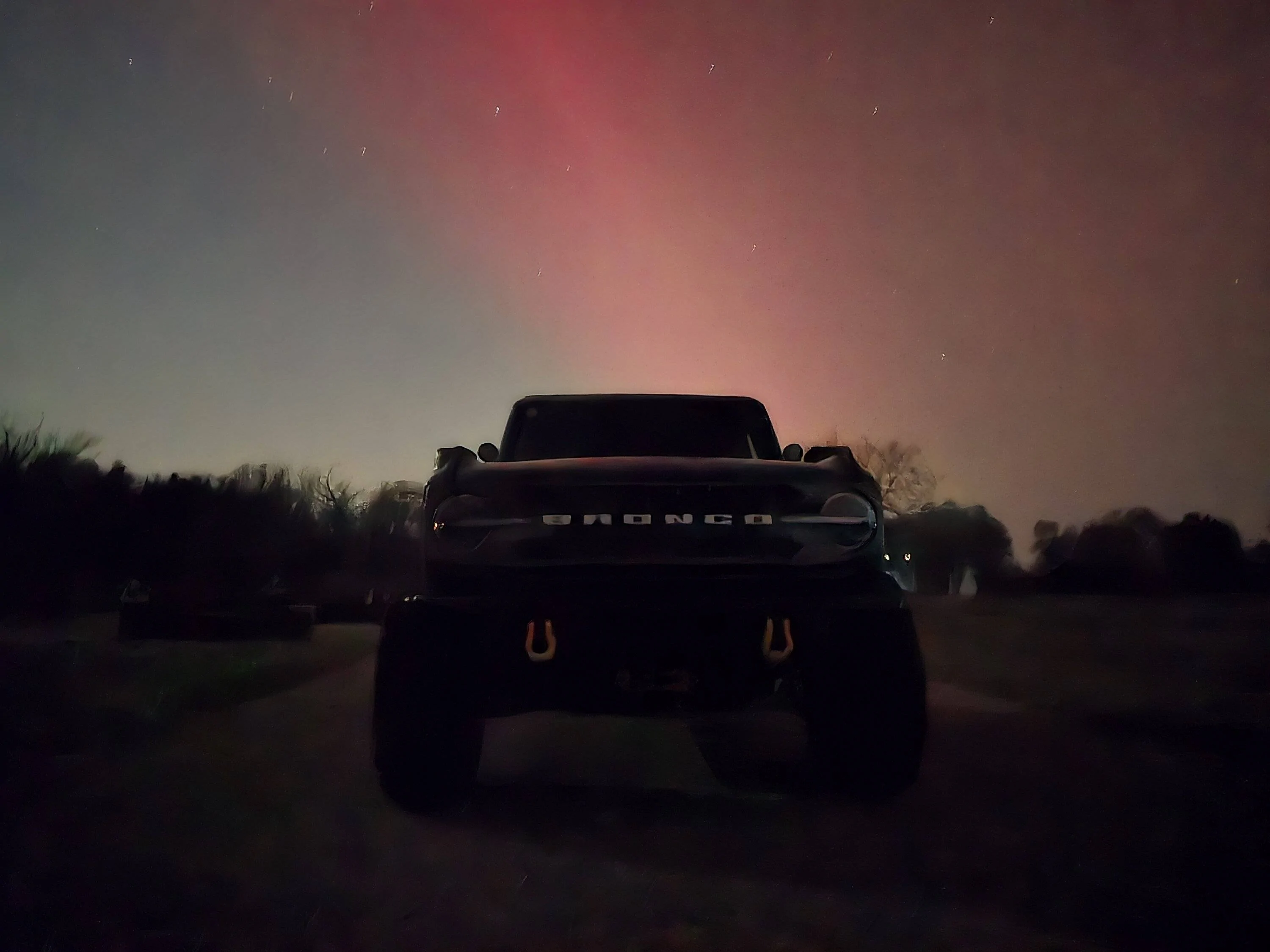 Ford Bronco Northern lights & Bronco, awesome photo opportunity! 1000006877