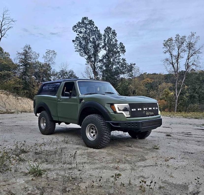 Ford Bronco New 2026 Full Size Ford Bronco spied IMG_0865