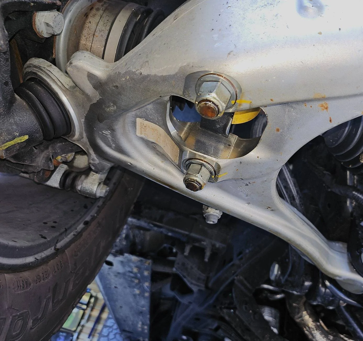 Ford Bronco Badlands Bilstein failure 20241011_161433