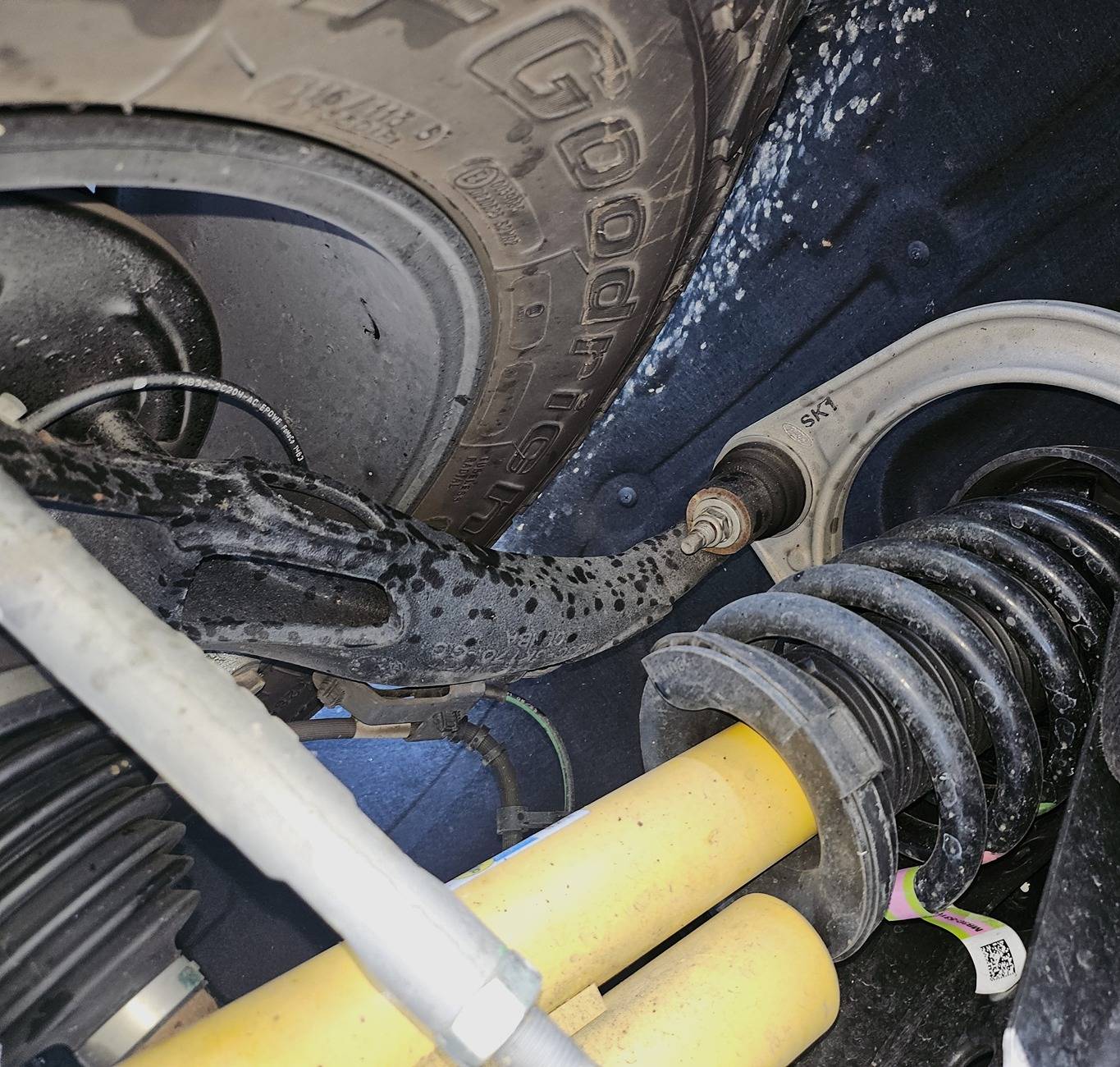 Ford Bronco Badlands Bilstein failure 20241011_161437