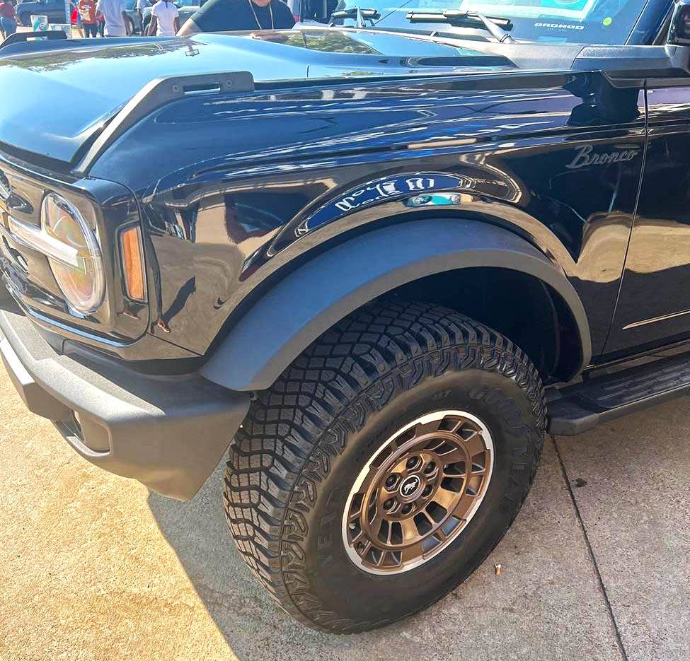 Ford Bronco "Sinister Bronze Package" spotted on Bronco at Texas State Fair Sinister Bronze Package Ford Bronco 3