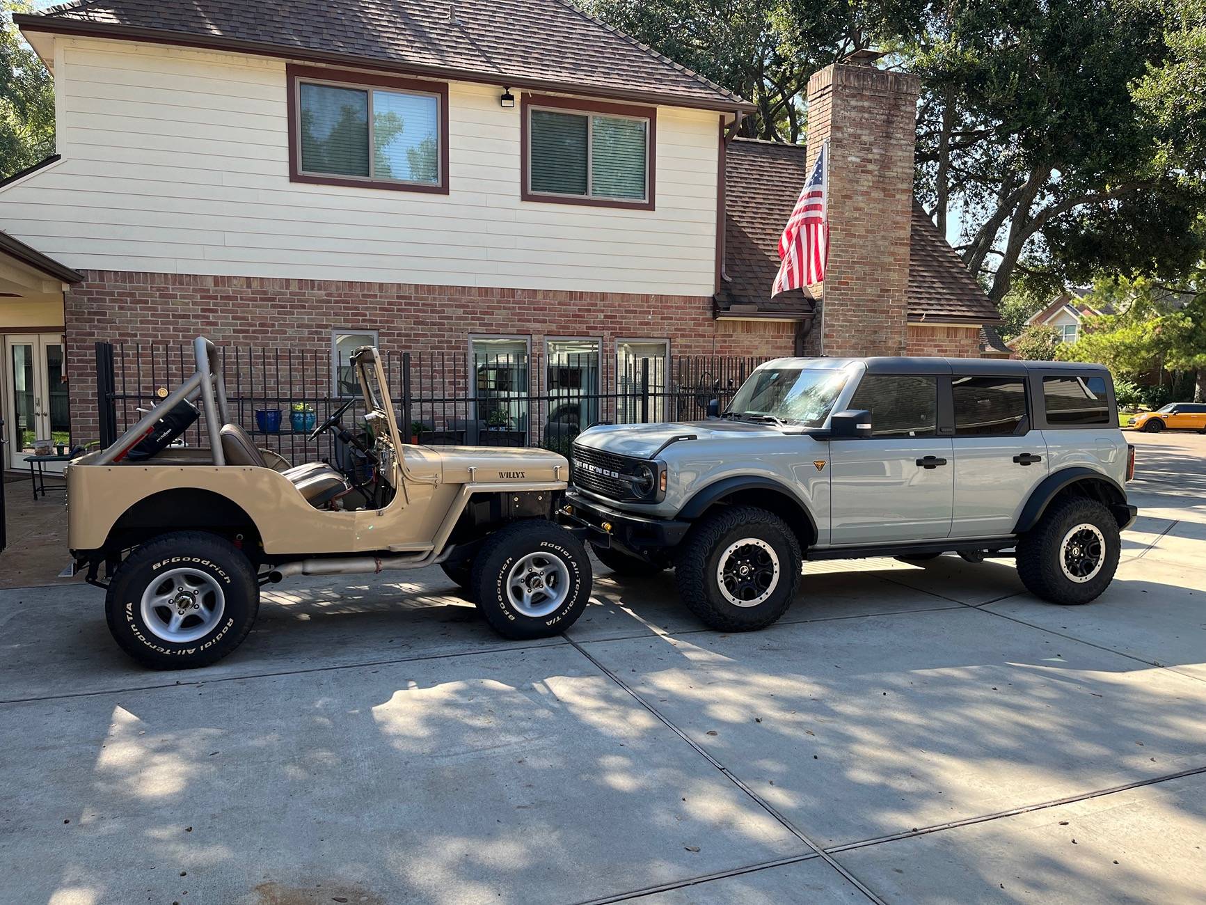 Ford Bronco Bronco vs. Flatfender (CJ) IMG_4141