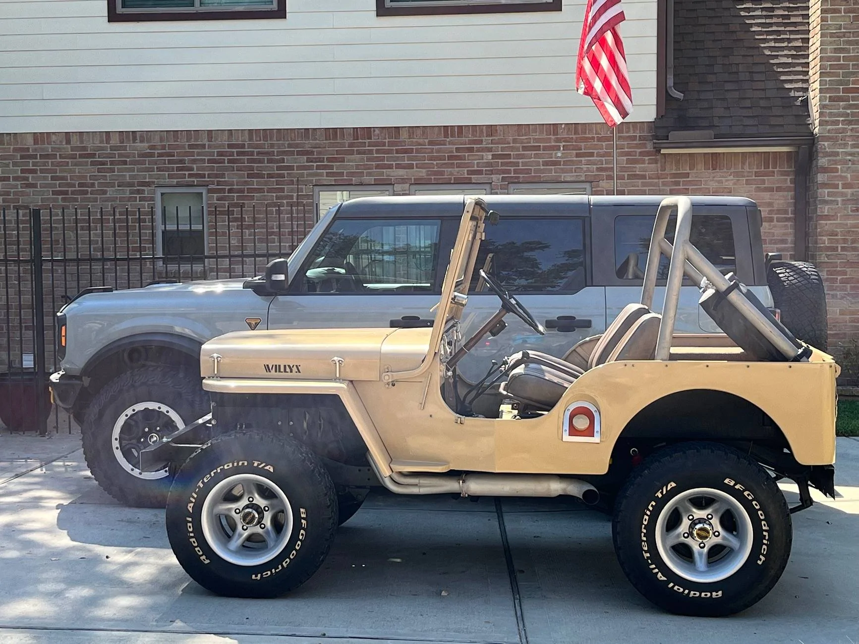 Ford Bronco Bronco vs. Flatfender (CJ) IMG_4148