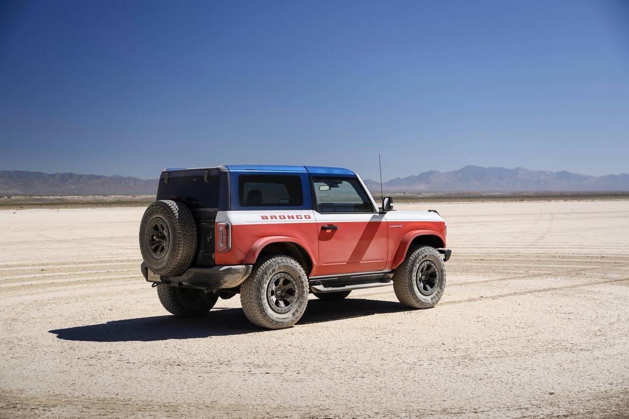 Ford Bronco 2025 Bronco Stroppe Special Edition Debuts in January 2025 Honoring the Original Baja Bronco! 2025-bronco-stroppe-special-edition_07-3601x2401 Lar