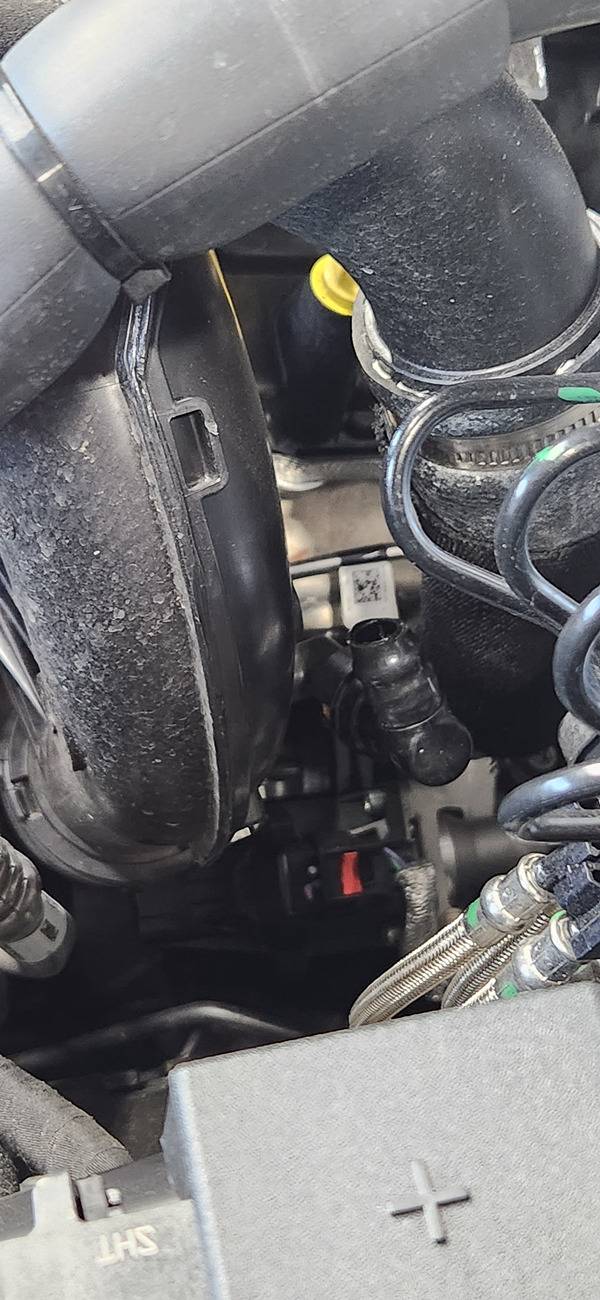 Ford Bronco Ford Bronco Raptor Air Oil Separator 20241016_175327