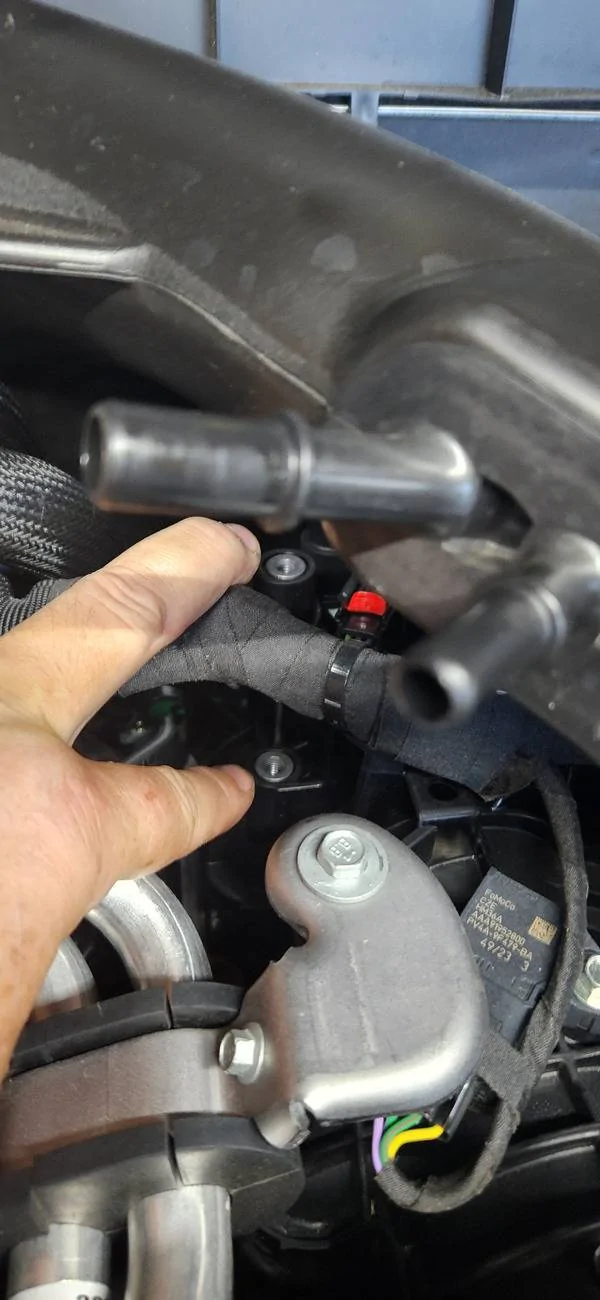 Ford Bronco Ford Bronco Raptor Air Oil Separator 20241016_171047
