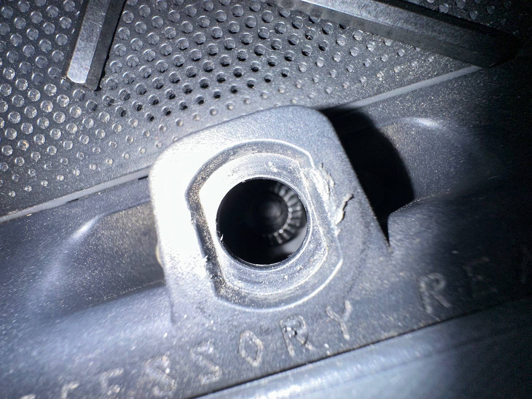 Ford Bronco Dash mount broke, anyone else encounter this? IMG_6782