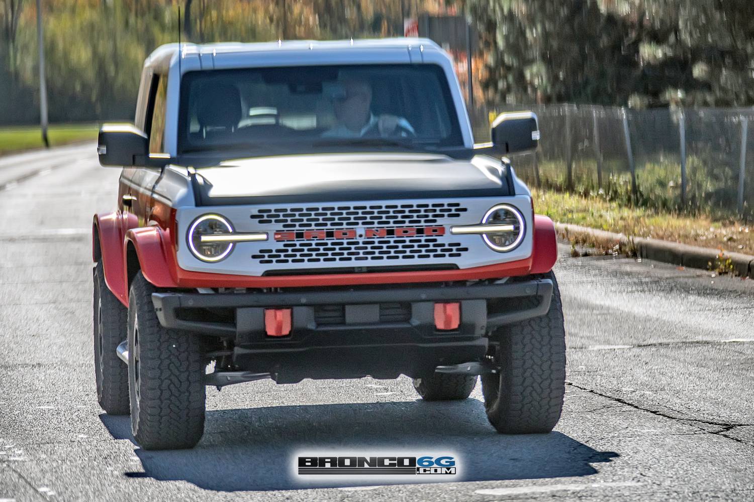 Ford Bronco Stroppe Edition Bronco Spied in First Real-Life Look 📸 stroppe-2025-bronco-spied-real-life-look-1