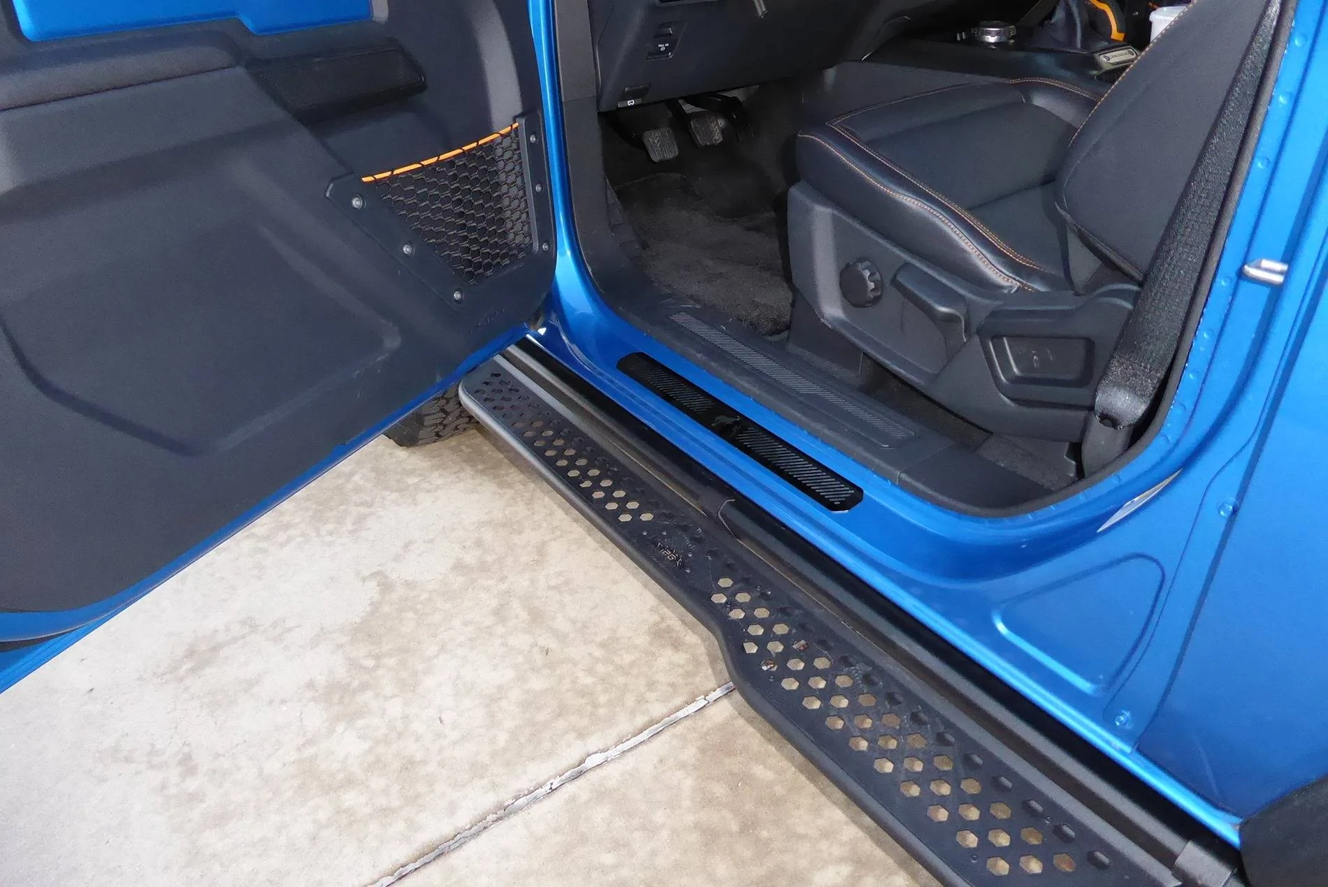Ford Bronco DO NOT ORDER FROM ARCHETYPE RACING P1030334