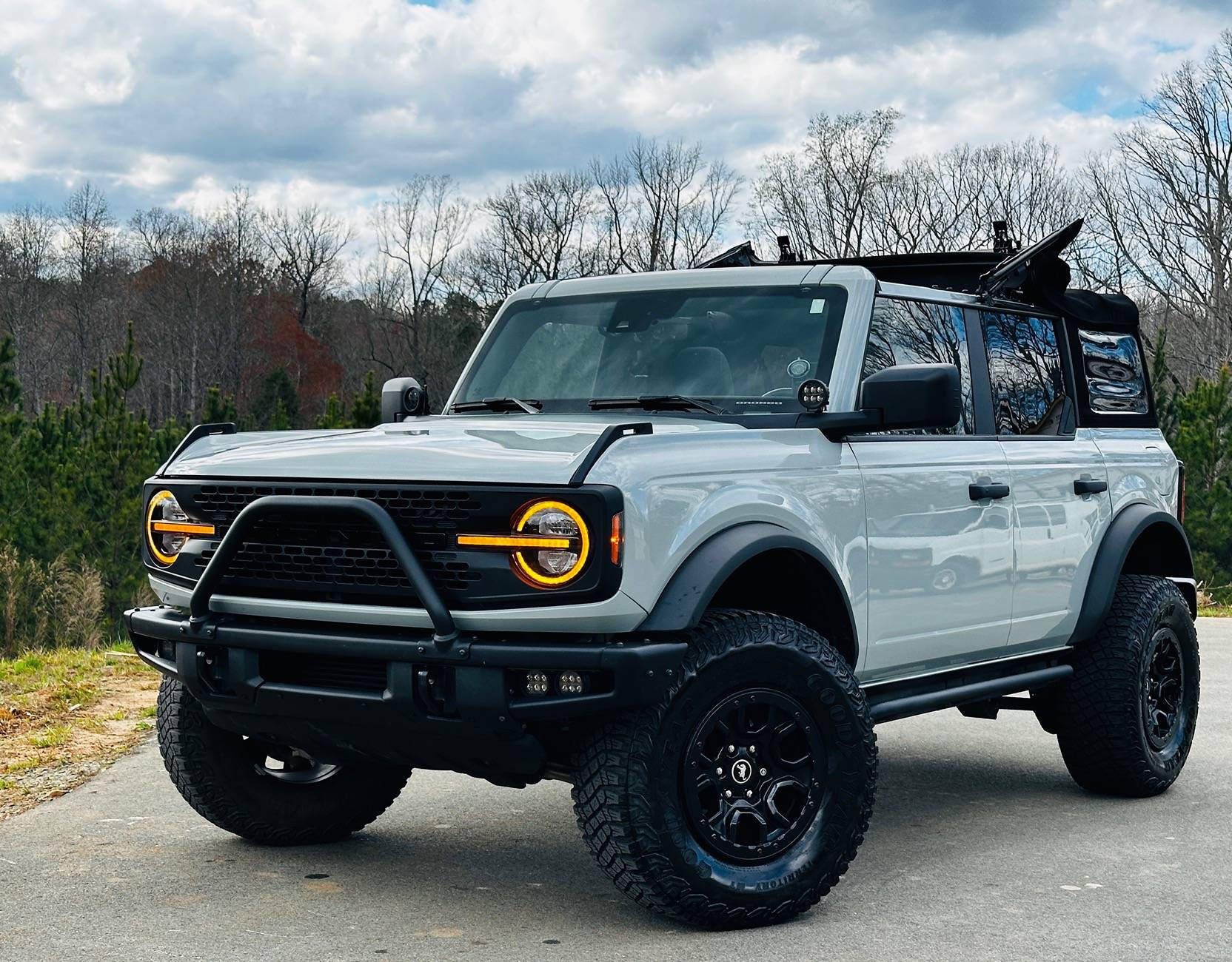Ford Bronco Best Aftermarket Headlight option? IMG_1294