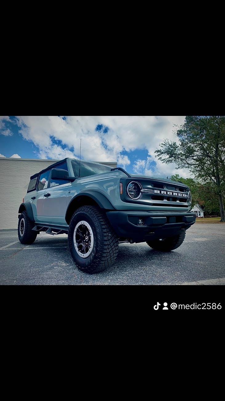 Ford Bronco CACTUS GRAY Bronco Club IMG_4998