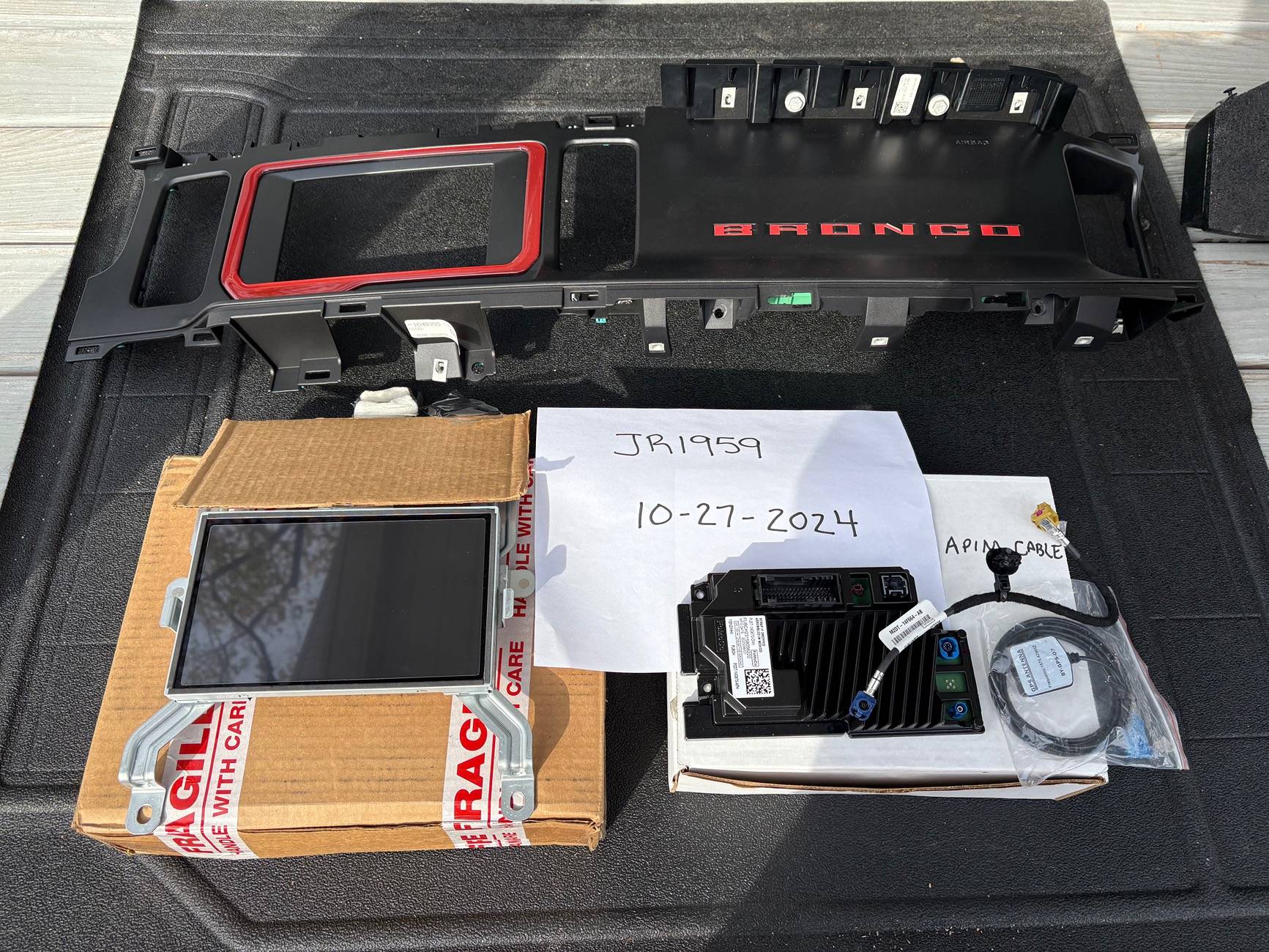 Ford Bronco 8" Sync 4 OEM Display parts IMG_0104