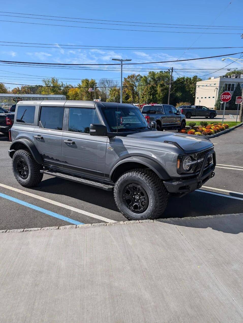 Ford Bronco CARBONIZED GRAY Bronco Club 1730146853403-0