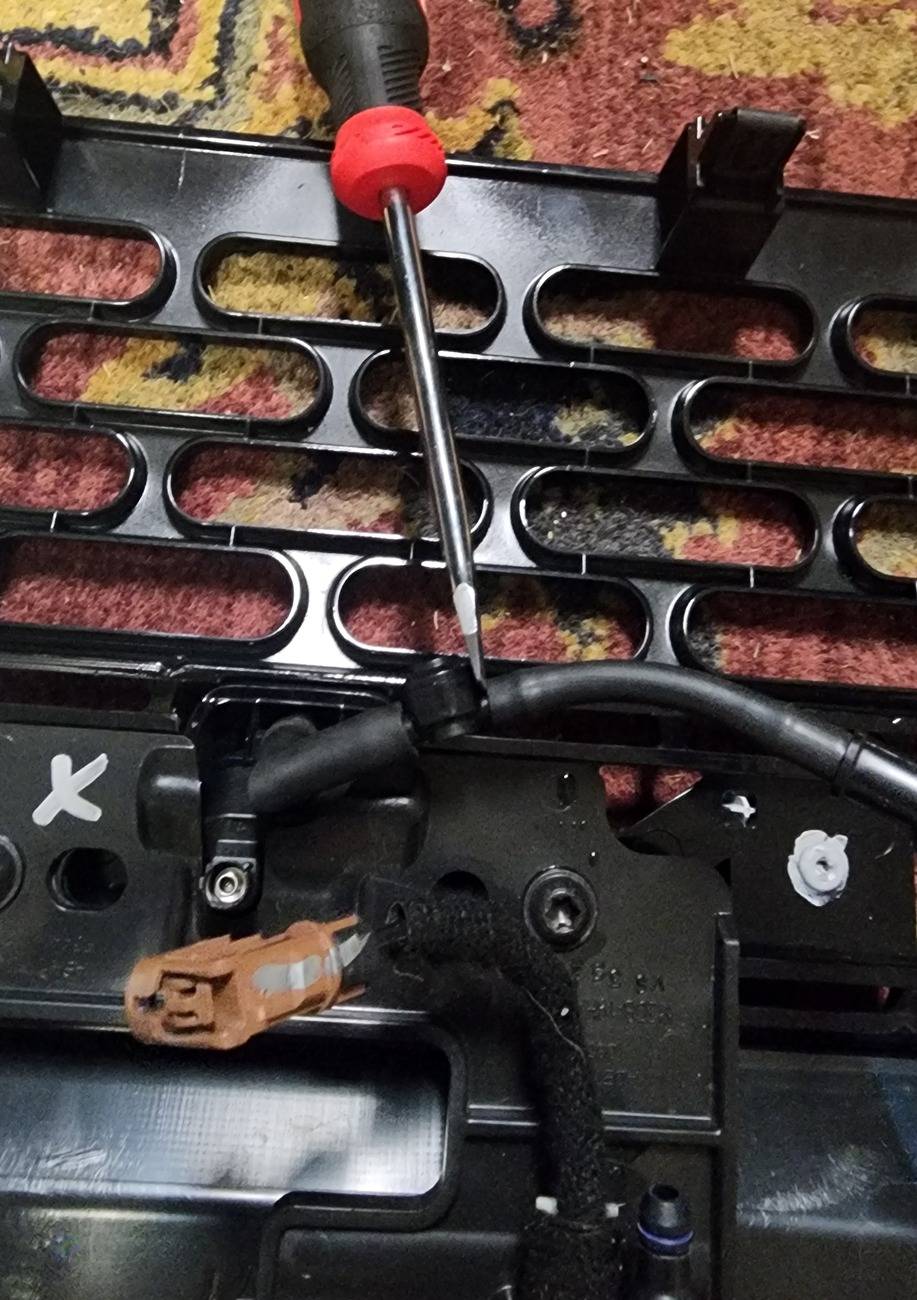 Ford Bronco Rough Country High Mount Winch Install Notes 2.3-Where to Separate Washer Tube