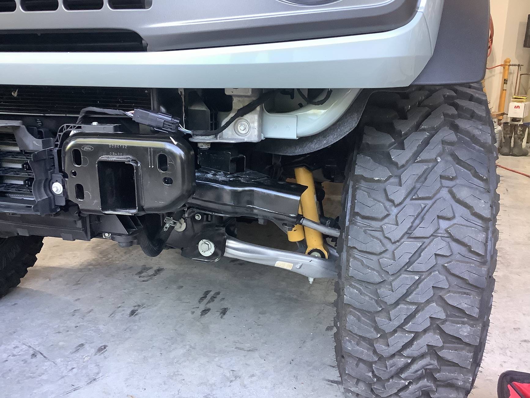 Ford Bronco Crash bar 90B2E3CB-6132-498D-87BB-91EEB79E8B67