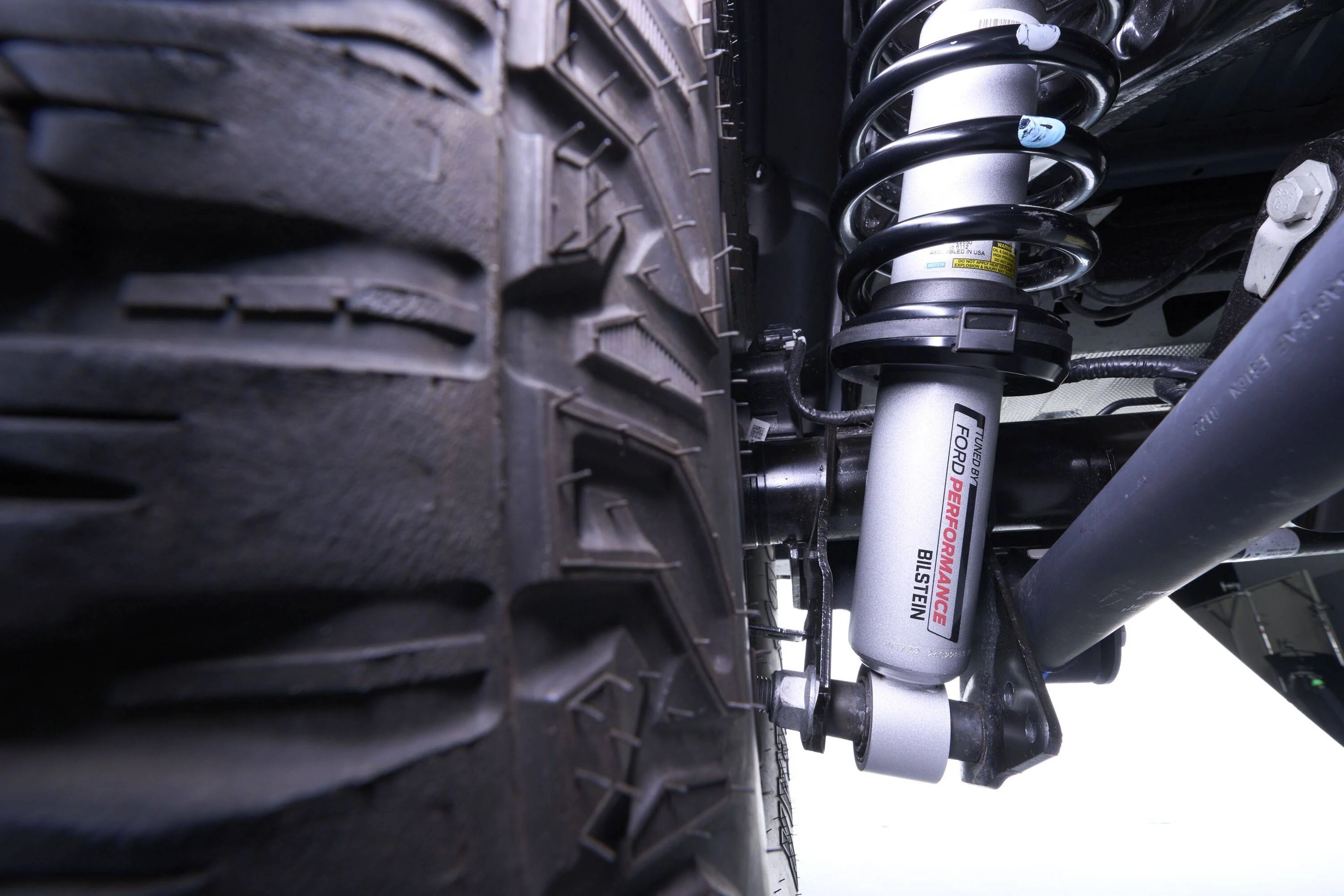Ford Bronco Ford Custom Garage Packages Debut with Matte Black & Sinister Bronze Bronco Packages (Dark Trail Series Coming Soon) brnc_blk_suspension_hero_002-4096x2731