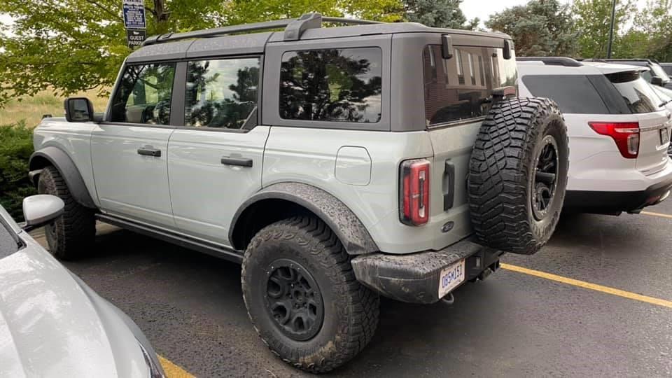 Ford Bronco What color is this? cactus-gray-2021-bronco-sasquatch-badlands-1-