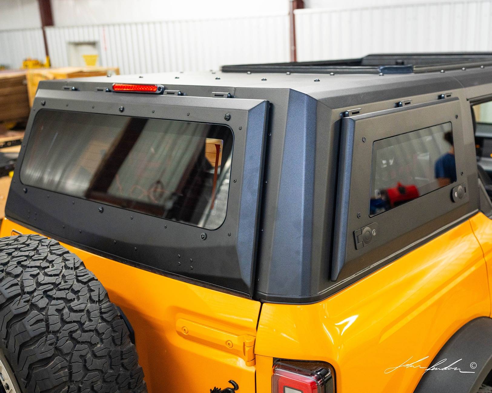 Ford Bronco Armadillo Designs Squareback Aluminum Hardtop DSC00414