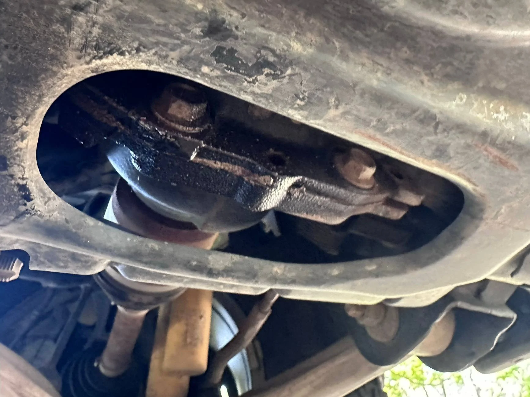 Ford Bronco Is this acceptable - Front Axle/Diff Leak/Seap IMG_7989